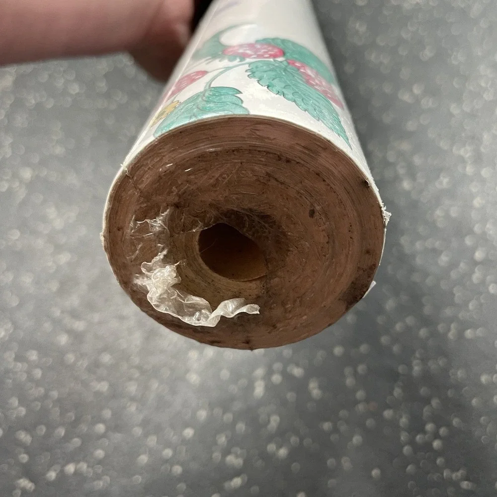 Vtg Carefree Wallcoverings Solid‎ Vinyl Wallpaper White W/ Strawberries 56 sq ft